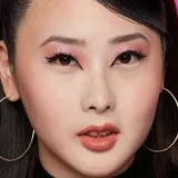 NYX Professional Makeup Bare With Me Blur Tint - Подклад навилжающий, 30 мл, оттенок 01 Pale — фото 4