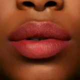 MAC Cosmetics Powder Kiss Lipstick - Матовая помада, 3 г, оттенок Brickthrough — фото 3