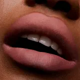 MAC Cosmetics Powder Kiss Lipstick - Матовая помада, 3 г, оттенок Sultry Move — фото 2