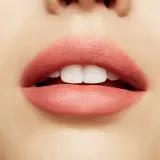 MAC Cosmetics Powder Kiss Lipstick - Матовая помада, 3 г, оттенок Teddy 2.0 — фото 3