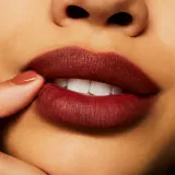 MAC Cosmetics Powder Kiss Lipstick - Матовая помада, 3 г, оттенок Turn to the Left — фото 4