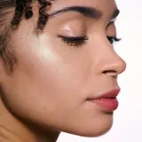 MAC Cosmetics Holiday Bounce & Gleam Highlighter - Розсветлитель, 7.2 г, оттенок Invest Mint — фото 4