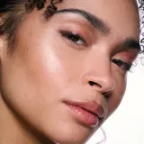MAC Cosmetics Holiday Bounce & Gleam Highlighter - Розсветлитель, 7.2 г, оттенок Butterglam — фото 4