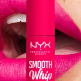 NYX Professional Makeup Smooth Whip Matte Lip Cream - Бархатная помадка с эффектом разглаживания, 4 мл, оттенок 10 Pillow Fight — фото 5