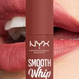NYX Professional Makeup Smooth Whip Matte Lip Cream - Бархатная помадка с эффектом разглаживания, 4 мл, оттенок 03 Latte Foam — фото 5