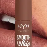 NYX Professional Makeup Smooth Whip Matte Lip Cream - Бархатная помадка с эффектом разглаживания, 4 мл, оттенок 24 Memory Foam — фото 3
