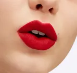 MAC Cosmetics Retro Matte Liquid Lipcolour - Матовая жидкая помада, 5 мл, оттенок Ruby Phew! — фото 3
