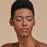 Catrice Blossom Glow - Палитра многофункциональная для лица и области вокруг глаз, 10 г — фото 2