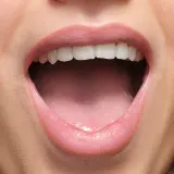 3INA The Automatic Lip Pencil - Карандаш для губ, 0.35 г, оттенок 502 - Almond Beige — фото 2