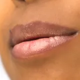 theBalm Plump Your Pucker Lip Gloss - Блеск для губ, придающий объем, 2.7 мл, оттенок Howdy Honey — фото 2