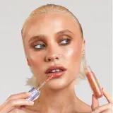 Glow Hub Gen Gleam - Увлажняющий блеск для губ, 3 мл, оттенок Snack — фото 4