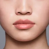 Shiseido LipLiner InkDuo - Карандаш для губ с бальзамом, 1.1 г, оттенок 01 Bare — фото 6