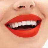 MAC Cosmetics Locked Kiss 24h Lipstick - Трендовая помада с матовым эффектом, 1.8 г, оттенок Renegade — фото 3