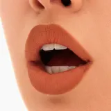 MAC Cosmetics Locked Kiss 24h Lipstick - Трендовая помада с матовым эффектом, 1.8 г, оттенок Teaser — фото 5