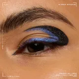 NYX Professional Makeup Beetlejuice Pinstripe Duo Liner - Подводка для глаз 2 в 1, 0.5 мл, оттенок 02 Purple Chrome — фото 4