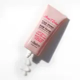 theBalm Anne T. Dotes Face Primer - Увлажняющая база под макияж с эффектом выравнивания, 30 мл — фото 3