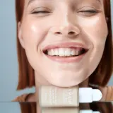Lumene Invisible Illumination Vegan Collagen Serum in Foundation - Легкий питательный тональный крем, 30 мл, оттенок SPF 30 00 — фото 3