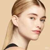 Bobbi Brown Vitamin Enriched Skin Tint SPF 15 - Крем для лица с витаминами, 50 мл, оттенок Fair 2 — фото 4