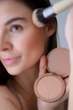 Бронзер для лица Lumene Natural Glow с гиалуроновой кислотой, 10 г, оттенок 2 Arctic Sun — фото 2
