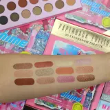Rude Cosmetics Manga Anime Palette Paperback Edition - Палетка теней для век: палетка теней для век, 21 г — фото 4
