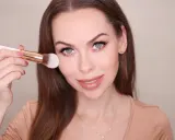Dermacol Accessories Master Brush by PetraLovelyHair - Кисть для контурирования и бронзатора D53 Rose Gold, 1 шт — фото 2