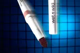 Wet n Wild Perfect Pout - Помада для губ в виде маркера, оттенок I'm Blushing — фото 4