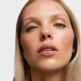 Inglot Cream Stick Highlighter - Розовый кремовый хайлайтер в стике, 6.2 г, оттенок Delicate Glow 310 — фото 3