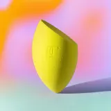 Real Techniques Hyperbrights MIracle Sponge - Кисть для макияжа, 1 шт — фото 2