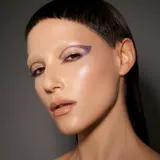 Danessa Myricks Beauty Twin Flames - Блестящие тени для век в жидкой форме, оттенок Star Ruby — фото 3