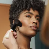Bobbi Brown Bronzing Powder - Пудра для загара, 9 г, оттенок Light — фото 5