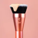 Real Techniques Original Collection Glow Round - Кисть для нанесения тонального крема RT 259, 1 шт — фото 2