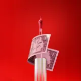 MAC Cosmetics Viva Glam Lipglass Air - Долговременный блеск для губ, 5 мл, оттенок Viva Kimmitment — фото 7