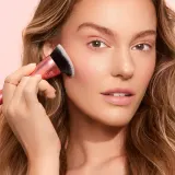 Real Techniques Original Collection Snatch + Sculpt - Кисть для контурирования RT 261, 1 шт — фото 3