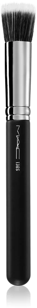 MAC Cosmetics Brush 130S Short Duo Fibre - Маленькая кисть для нанесения жидких, кремовых и пудровых косметических средств, 1 шт