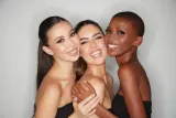 SOSU Cosmetics Contour & Glow - Роскошная палетка для макияжа: светящиеся и загарающие оттенки, 2 г — фото 6