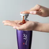 DAENG GI MEO RI Jin Gi Vitalizing Shampoo - Укрепляющий и оживляющий шампунь для сухих и ломких волос — фото 2
