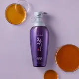 DAENG GI MEO RI Jin Gi Vitalizing Shampoo - Укрепляющий и оживляющий шампунь для сухих и ломких волос — фото 4