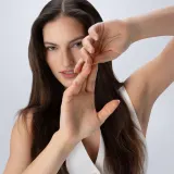 ICONIQUE Professional HOT LIKE YOU Heat-protection - Защитный спрей для термического стайлинга волос — фото 6