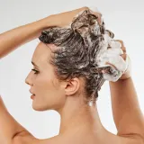 Bumble and bumble Thickening Volume Shampoo - Шампунь, увеличивающий объем волос — фото 6