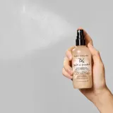Bumble and bumble Pret-À-Powder Post Workout Dry Shampoo Mist - Освежающий сухой шампунь в спрее — фото 2