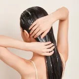 Alfaparf Milano Semi di Lino Brunette - Тонирующий шампунь для нейтрализации рыжих оттенков, 200 мл — фото 3