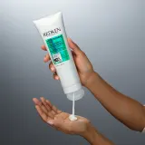 Redken Acidic Bonding Curls - Сыворотка для волос без смывания для кудрявых волос, 250 мл — фото 6