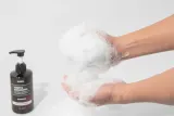 KUNDAL Honey & Macadamia Cherry Blossom - Натуральный шампунь для сухих и поврежденных волос, 500 мл — фото 5