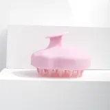 Массажная щётка для мытья головы Brushworks Massaging Shampoo Brush эргономичной формы, 1 шт do skóry głowy — фото 2