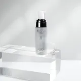 RevitaLash Volume Enhancing Foam - Пенка для волос, укрепляющая и придающая объем, 55 мл — фото 2