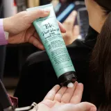 Bumble and bumble Don't Blow It Fine (H)air Styler - Увлажняющая сыворотка для нежных волос, без смывания, 150 мл — фото 5