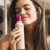 Aveda Cherry Almond Softening Shampoo - Питательный шампунь для придания блеска и мягкости волосам — фото 6