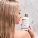 Venira Shampoo for Hair Growth - натуральный шампунь с ароматом Coconut, 300 мл — фото 2