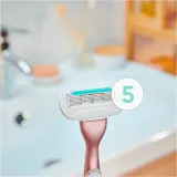 Gillette Venus Deluxe Smooth Sensitive - Бритва + сменные лезвия RoseGold, 3 шт — фото 4