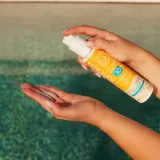 Topicrem Sun Protect Moisturizing Sun Spray - Солнцезащитный спрей с увлажняющим эффектом SPF 30, 150 мл — фото 2